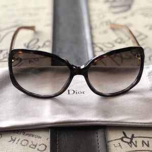 Sophisticated Dior Granville Sunglasses - NEW